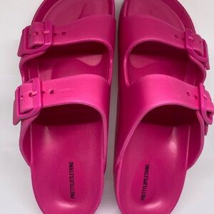 NWT Pretty Little Thing Bright Pink Wide Fit Rubber Buckle Sliders Size 5UK, 7US